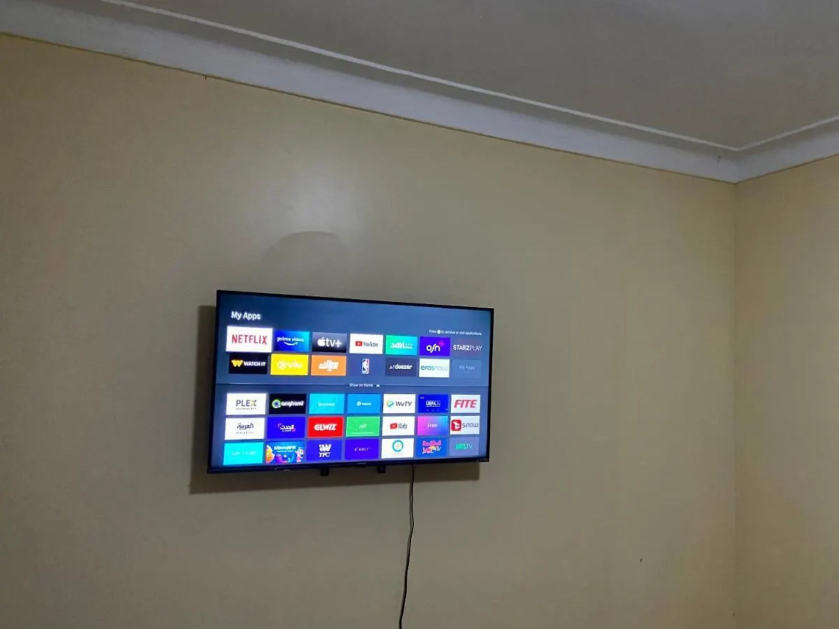 Modern Studio Apartment In Kampala With Wi-Fi 24/7